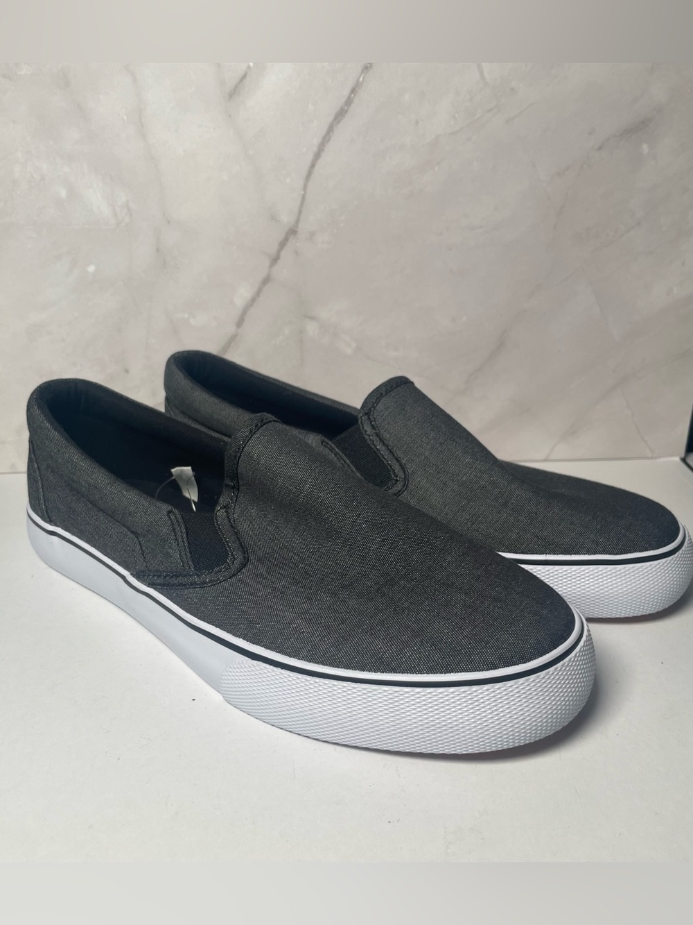Goodfellow & Co Mens Phillip Twin Gore Slip On Fashion Sneaker Gray Sz 7 Lugz